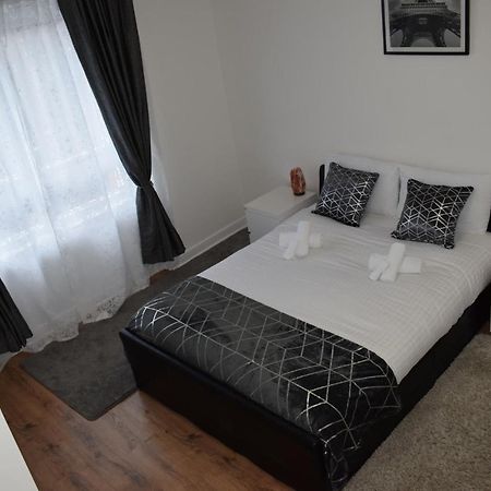 Glasgow Lovely Apartment D&N מראה חיצוני תמונה