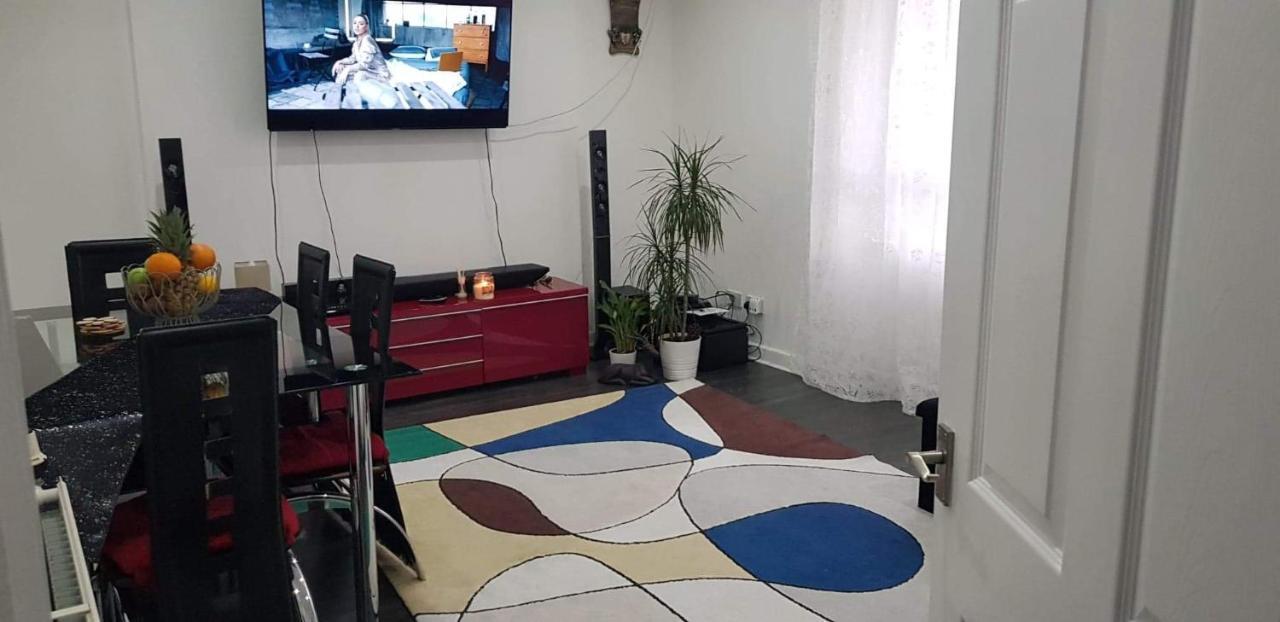 Glasgow Lovely Apartment D&N מראה חיצוני תמונה